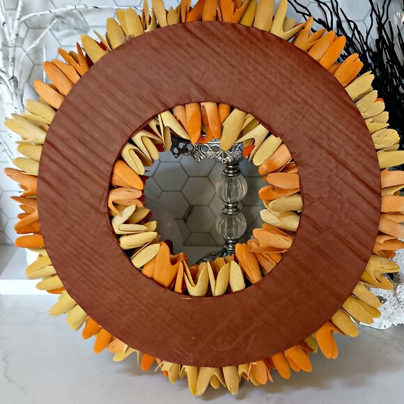 BEAUTIFUL HARVEST WOOD FLOWER WREATH - Picture 2 of 3